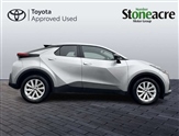 Toyota C-HR Image 4
