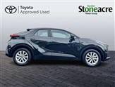 Toyota C-HR Image 4