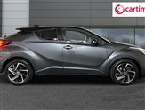 Toyota C-HR Image 2