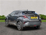 Toyota C-HR Image 2