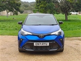 Toyota C-HR Image 2