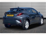 Toyota C-HR Image 2