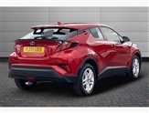 Toyota C-HR Image 2
