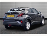 Toyota C-HR Image 2