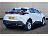 Toyota C-HR Image 2