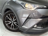Toyota C-HR Image 2
