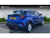 Toyota C-HR Image 2