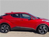 Toyota C-HR Image 2