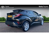 Toyota C-HR Image 2