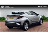 Toyota C-HR Image 2