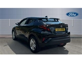 Toyota C-HR Image 2