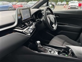 Toyota C-HR Image 2