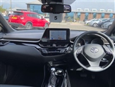 Toyota C-HR Image 3