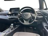Toyota C-HR Image 6
