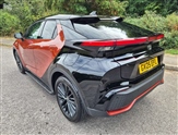 Toyota C-HR Image 4