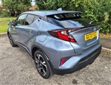 Toyota C-HR Image 4