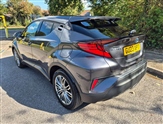 Toyota C-HR Image 4
