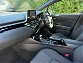 Toyota C-HR Image 2