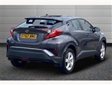 Toyota C-HR Image 2