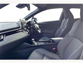 Toyota C-HR Image 2
