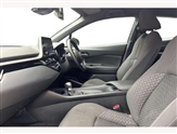Toyota C-HR Image 2