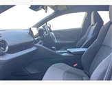 Toyota C-HR Image 2