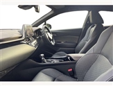 Toyota C-HR Image 2