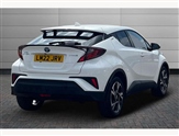 Toyota C-HR Image 2
