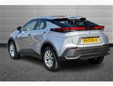 Toyota C-HR Image 4