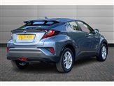 Toyota C-HR Image 2