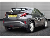 Toyota C-HR Image 2