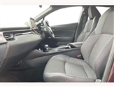 Toyota C-HR Image 2