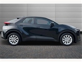 Toyota C-HR Image 4