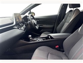 Toyota C-HR Image 2