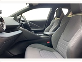 Toyota C-HR Image 2