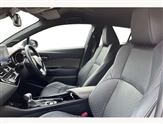 Toyota C-HR Image 2