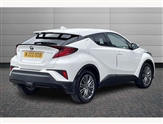 Toyota C-HR Image 2