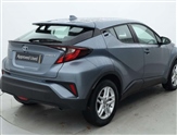 Toyota C-HR Image 2
