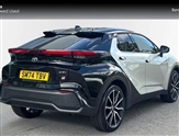 Toyota C-HR Image 2