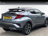 Toyota C-HR Image 2