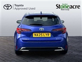 Toyota Corolla Image 6