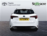 Toyota Corolla Image 6