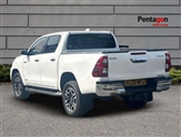 Toyota Hilux Image 2