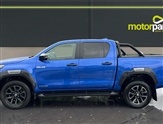 Toyota Hilux Image 6