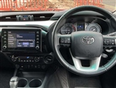 Toyota Hilux Image 6