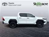 Toyota Hilux Image 4