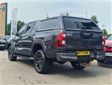 Toyota Hilux Image 6