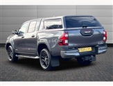 Toyota Hilux Image 6