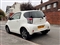 Toyota IQ Image 9