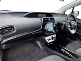 Toyota Prius Image 2